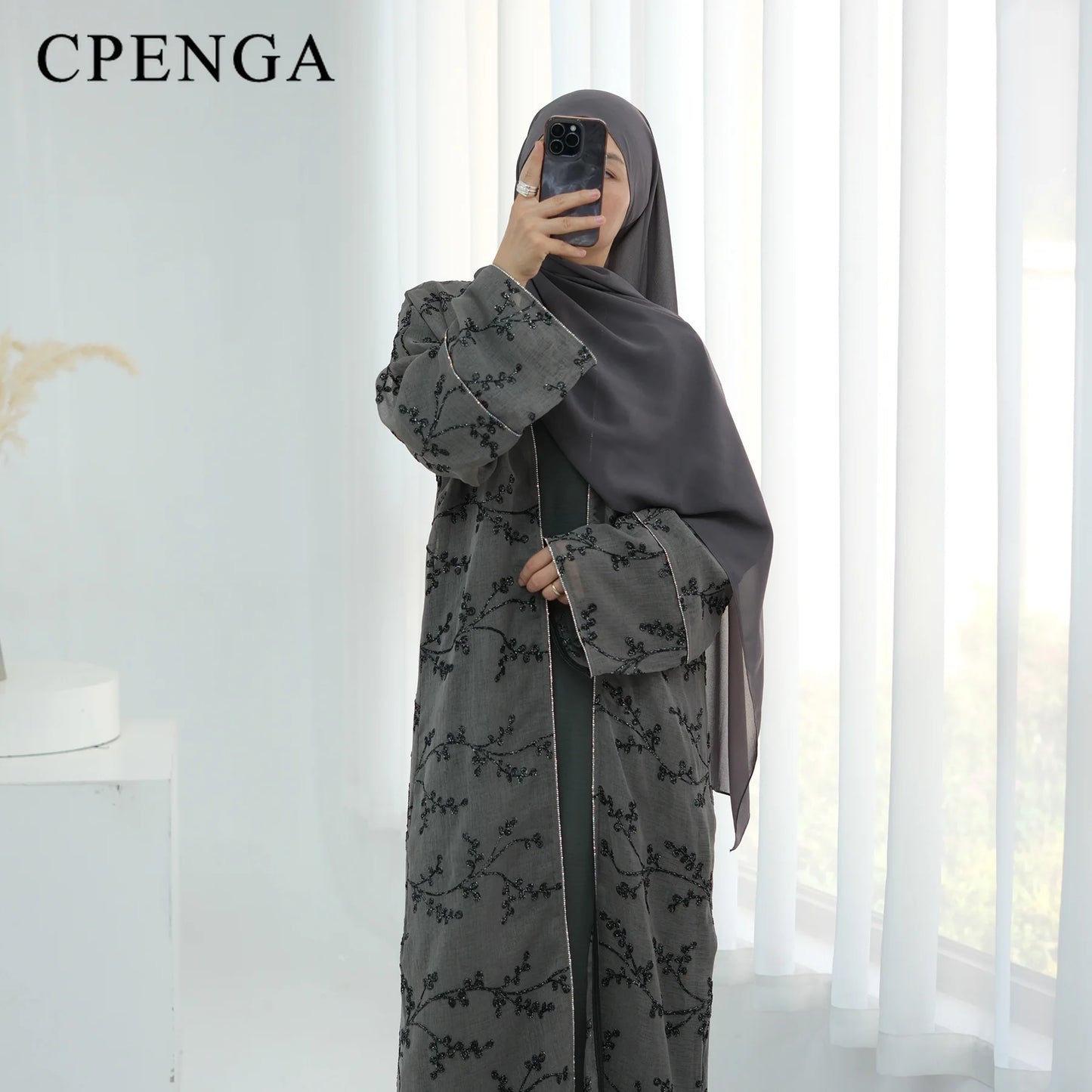 Luxury Embroidered Dubai Abaya Dress with Inner Elegant Arabic Women Party Jalabiya Eid Muslim Church Clothing New Turkey Kaftan