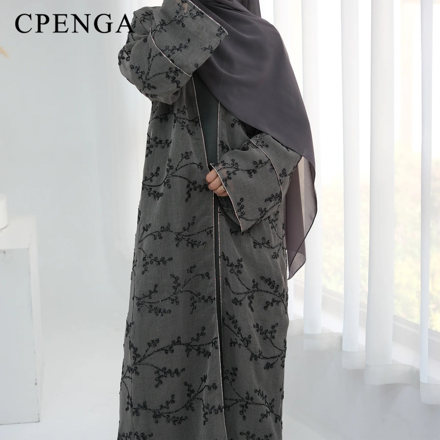 Luxury Embroidered Dubai Abaya Dress with Inner Elegant Arabic Women Party Jalabiya Eid Muslim Church Clothing New Turkey Kaftan