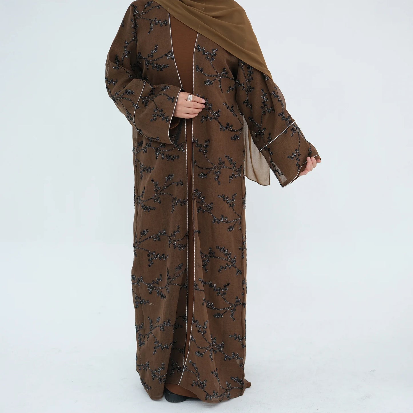 Luxury Embroidered Dubai Abaya Dress with Inner Elegant Arabic Women Party Jalabiya Eid Muslim Church Clothing New Turkey Kaftan