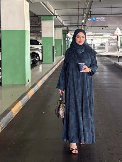 Printed Loose Long-Sleeved Elegant Arabic Abaya Robe Comes with a Headscarf