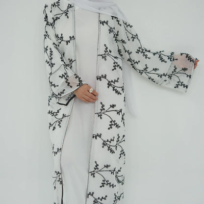 Luxury Embroidered Dubai Abaya Dress with Inner Elegant Arabic Women Party Jalabiya Eid Muslim Church Clothing New Turkey Kaftan